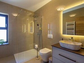 Towels - "Luxuriöse App. mit Pool" by Interhome (Barban)