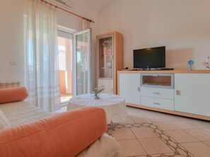 Living area - "Stelia 3" mit Balkon by Interhome (Novigrad (Istra))