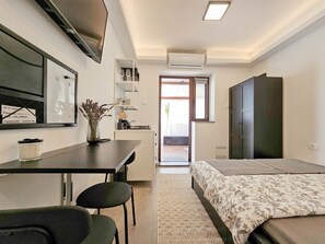 Internet - Wohnung "Benjamin 2" direkt am Strand by Interhome (Novigrad (Istra))