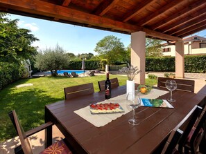 Outdoor dining - Ferienvilla "Nina" mit eigenem Pool by Interhome (Dracevac)