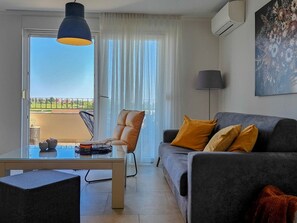 Living area - Wohnung mit Balkon für 4 Personen by Interhome (Novigrad (Istra))