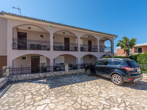 Morena 1 by Interhome