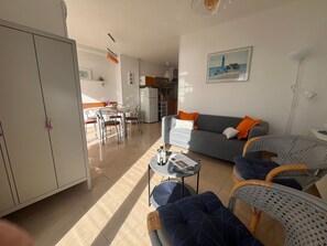 TV - Apartment Marijana mit Meerblick by Interhome (Pula)