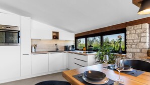Fridge, oven, dishwasher, cookware/dishes/utensils - Villa Casa Claudia by Interhome (Novigrad (Istra))
