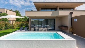 Immagine non classificata, 3 di 40, pulsante