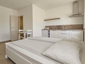 Internet - Studio "Dani 3, A2" mit Terrasse by Interhome (Umag)