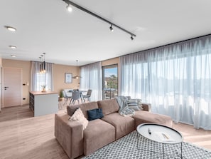 Living area - Villa Querchus Penthouse 8 partment mit Jacuzzi by Interhome (Novigrad (Istra))