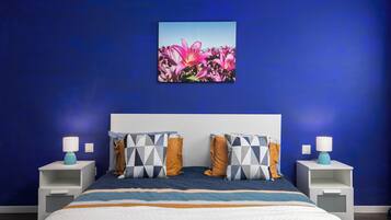 Apartment, 3 Bedrooms, Garden View | Blackout curtains, iron/ironing board, free WiFi