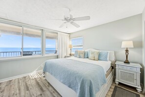 2 bedrooms, iron/ironing board, free WiFi, bed sheets - Oceanfront 2BR Condo with Balcony & Beach Access (Fernandina Beach)
