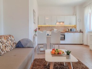 Living area - "Lea" mit Terrasse by Interhome (Novigrad (Istra))