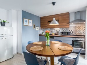 Fridge, microwave, oven, dishwasher - Apartment Blu by Interhome (Poreč)
