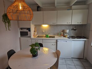 Fridge, microwave, oven, dishwasher - Duinendaele II by Interhome (De Panne)