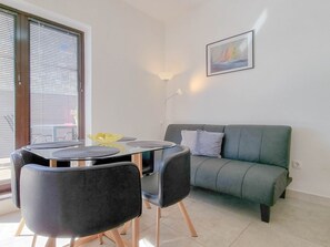 Dining - für 4 Personen ca. 40 m² in Novigrad, Adriaküste Kroatien (Westküste von I by Interhome (Novigrad (Istra))