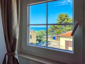 Interior - Wohnung "Viviana" mit Blick auf das Wasser by Interhome (Novigrad (Istra))