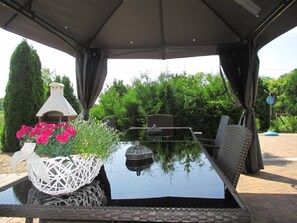 Outdoor dining - in Bychowo mit Großem Garten by Interhome (Gniewino)