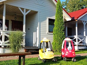 Children’s area - mit privater Terrasse by Interhome (Dabki)