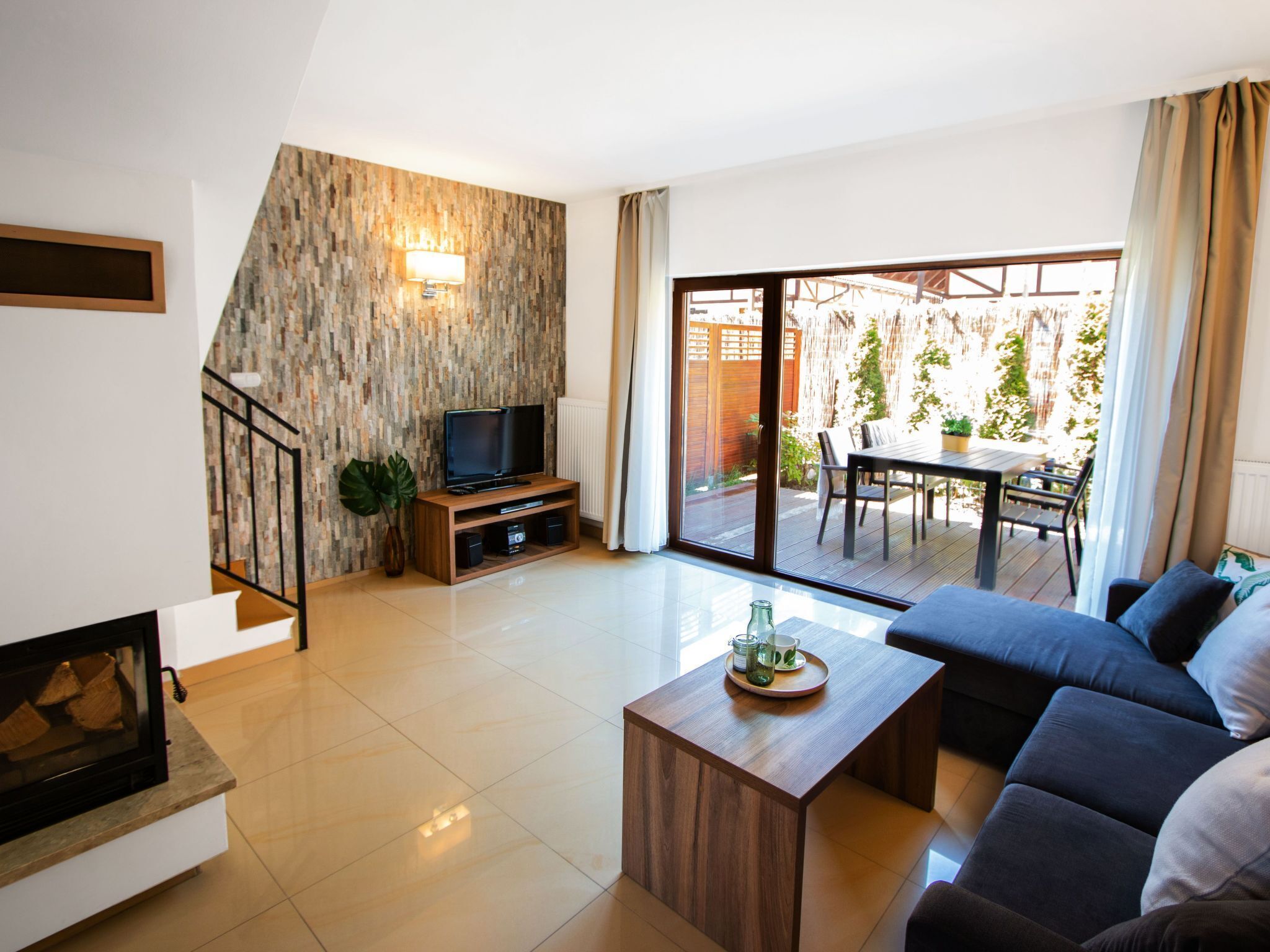 تلفزيون، مدفأة