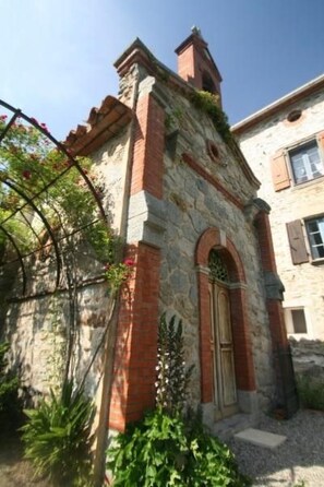 Exterior - "Le Grenier" mit Pool by Interhome (Le Tech)