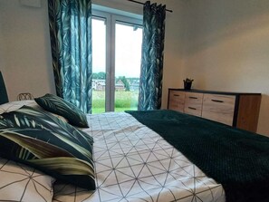 2 bedrooms, Internet