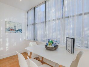 Dining - Urban Stay Shard View 2-Bett 2-Bad by Interhome (London)