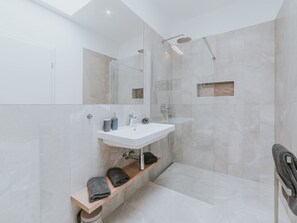 Towels - Haus in Novigrad mit privatem Pool by Interhome (Novigrad (Istra))