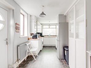 Fridge, microwave, oven, cookware/dishes/utensils - Kostenloses Parken Perfekt für lange monatliche Aufenthalte Für 6 Personen by Interhome (Droylsden)
