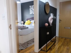 Internet - 1-Schlafzimmer-Wohnung, 3 Gäste mit Parkplatz und Wi-Fi by Interhome (Salford)