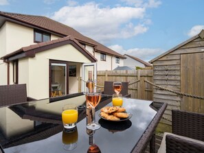 Outdoor dining - Wiesenanstieg by Interhome (St. Columb Major)