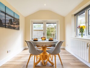 Dining - Wiesenanstieg by Interhome (St. Columb Major)
