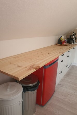 Fridge, oven, dishwasher, cookware/dishes/utensils - Im Herzen des Elbsandsteingebirges by Interhome (Königstein)