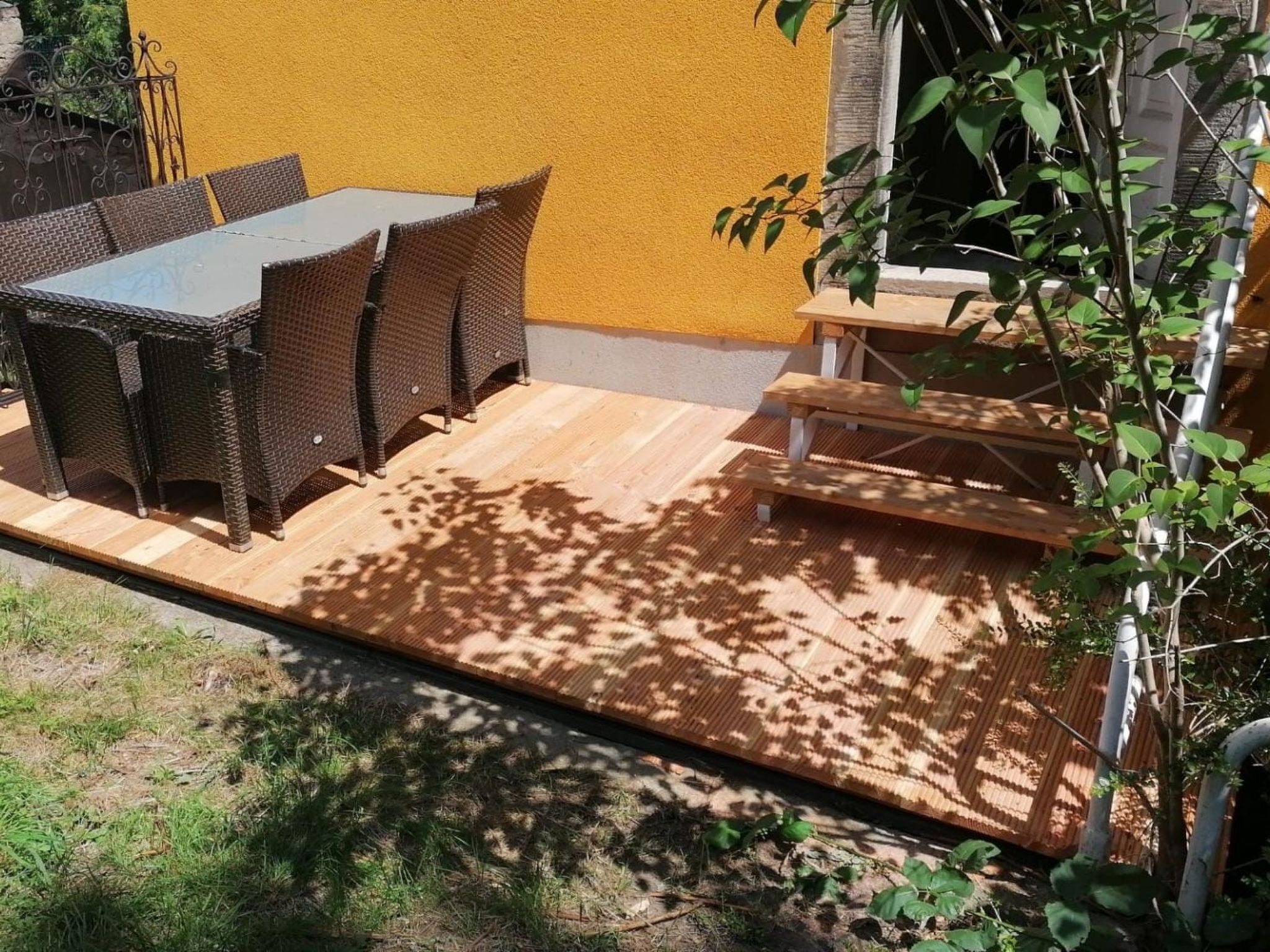 تناول الطعام بالخارج