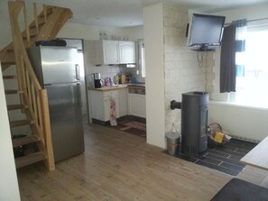 Refrigerador, microondas, horno y lavavajillas 