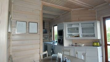 Réfrigérateur, micro-ondes, four, lave-vaisselle