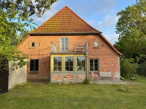 Exterior - Bauernhaus auf Rügen by Interhome (Gingst)