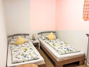 2 bedrooms, Internet
