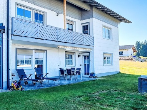 in Ludwigsreut mit Grill und Garten by Interhome