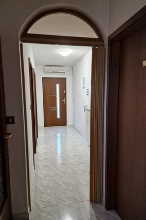 Interior - Wohnung Pri stari murvi by Interhome (Prvacina)