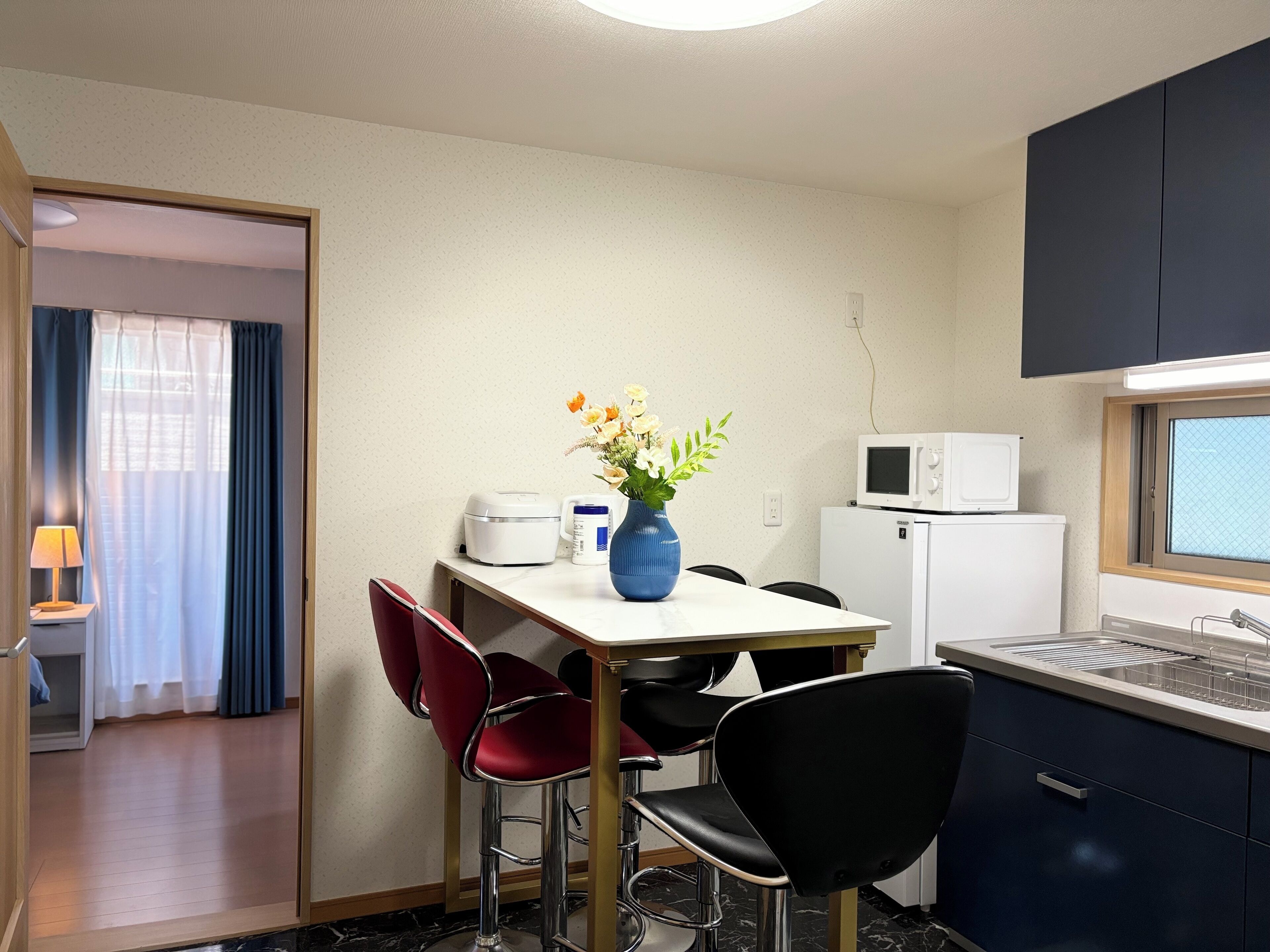 Standard Villa, Balcony, City View | In-room dining