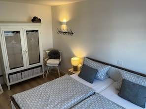 1 bedroom, internet