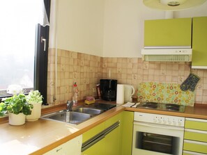 Fridge, microwave, oven, dishwasher - für fünf Personen by Interhome (Bischberg)