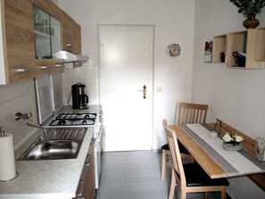Fridge, microwave, oven, cookware/dishes/utensils - Städtler2 by Interhome (Wernigerode)