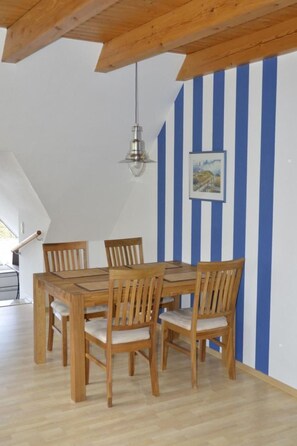 Dining - mit Terrasse by Interhome (Hage)