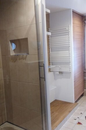 Bathroom - Appartement in Vordorfermühle mit Garten by Interhome (Tröstau)