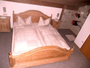 Internet - Dachgeschosswohnung mit toller Aussicht vom Balkon by Interhome (Bad Bayersoien)