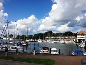 Marina - Moderne Wohnung in Karlshagen mit Grill und Garten by Interhome (Karlshagen)