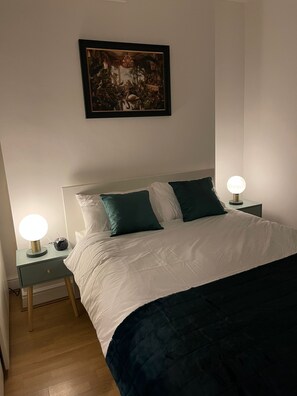 Bügeleisen/Bügelbrett, WLAN, Bettwäsche