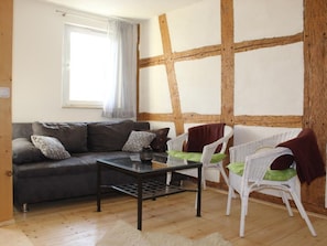 TV - Wohnung in Creglingen mit Terrasse und Garten by Interhome (Creglingen)