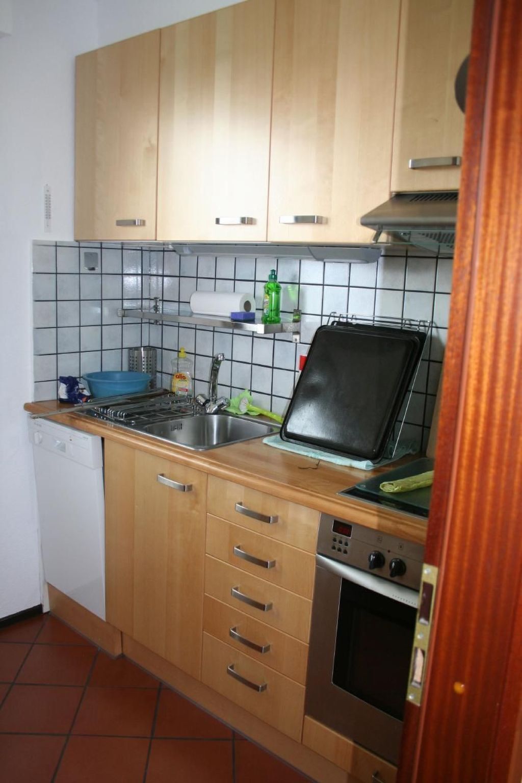 Kühlschrank, Mikrowelle, Ofen, Geschirrspüler