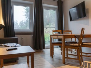 Dining - mit zwei Schlafzimmern und Terrasse by Interhome (Weißenstadt)