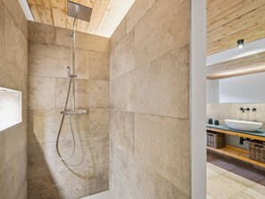 Towels - Gemütliches Ferienhaus in Tannenberg by Interhome (Burggen)